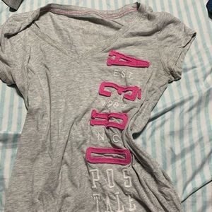 Aeropostale gray v neck